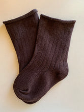 Load image into Gallery viewer, Ribbed Socks
