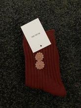 Load image into Gallery viewer, Flower Socks
